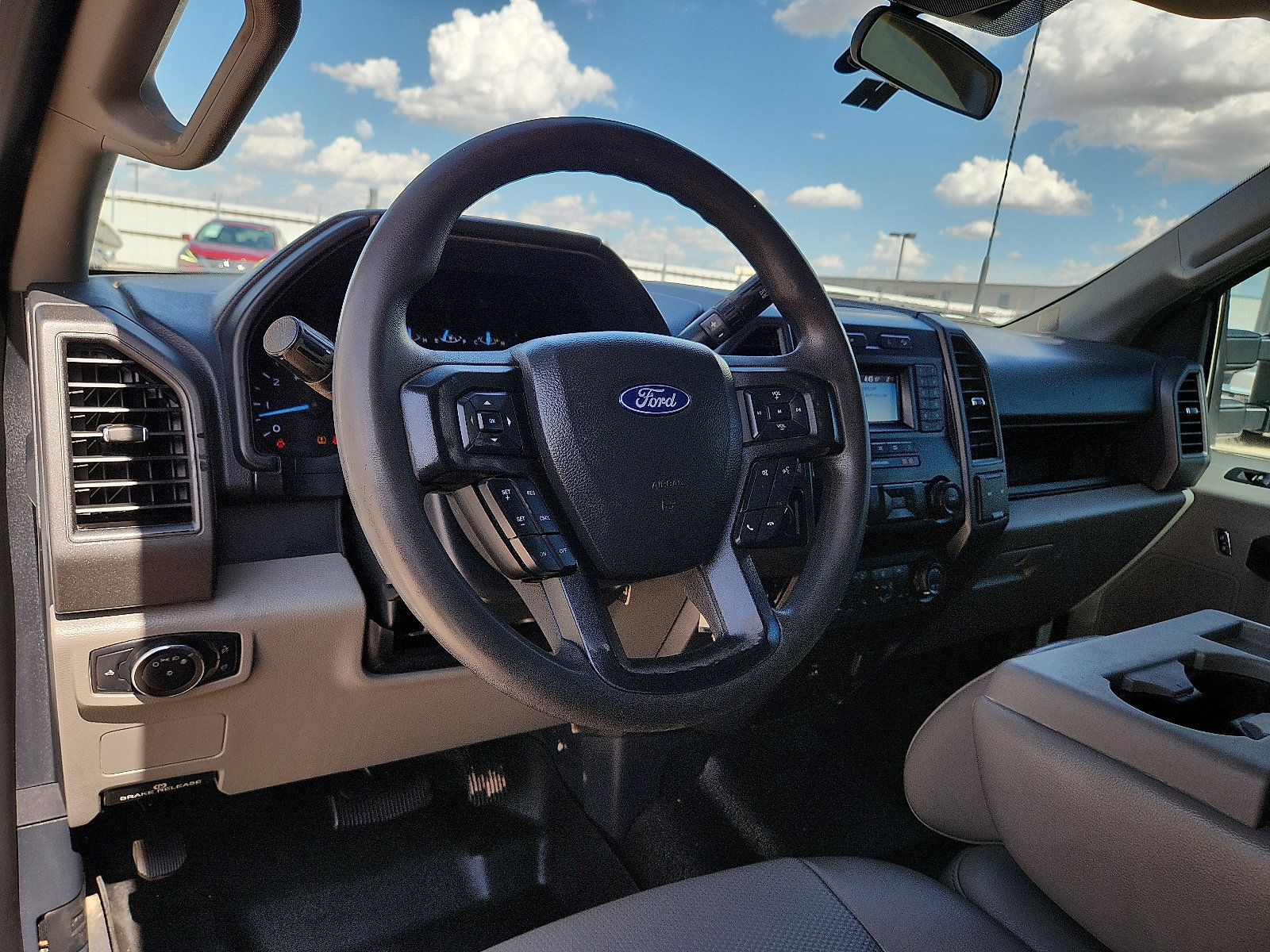 Used 2022 Ford F250 XL w/ Power Equipment Group AWD/4WD image 10