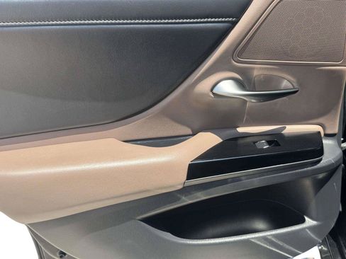 Used 2024 Lexus ES 350 w/ Premium Package FWD image 38