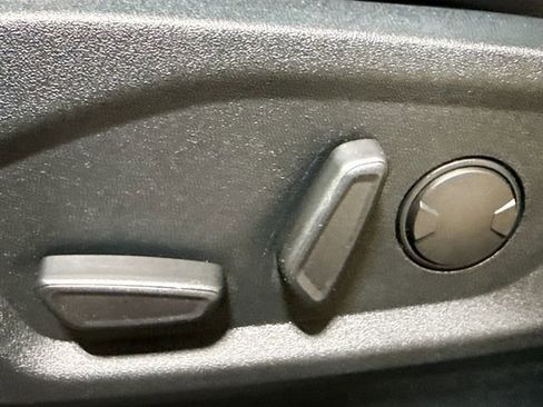 Used 2020 Ford Edge SEL w/ Convenience Package image 21