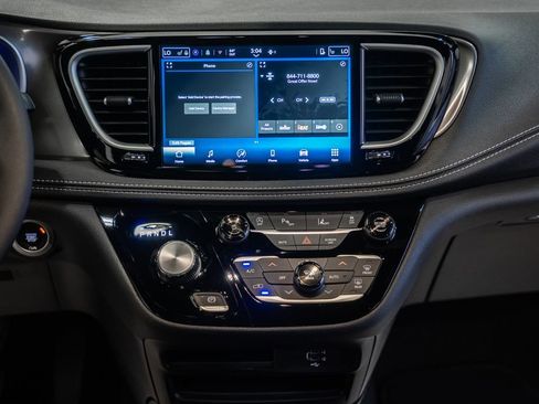 New 2026 Chrysler Pacifica Select image 20