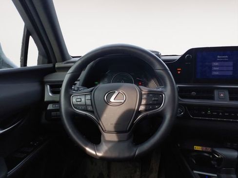 Used 2024 Lexus UX 250h F Sport image 12