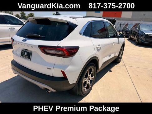 Used 2023 Ford Escape SE w/ PHEV Premium Package FWD image 3