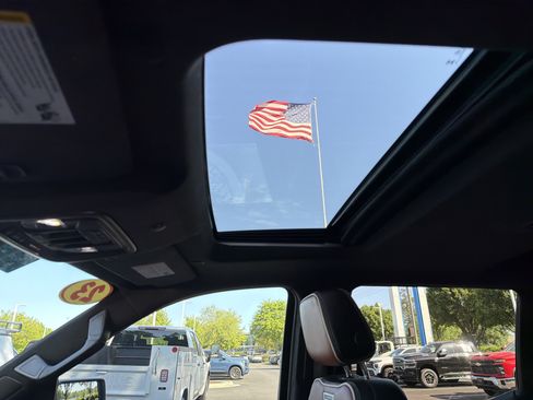 Used 2023 GMC Sierra 1500 Denali Ultimate AWD/4WD image 28