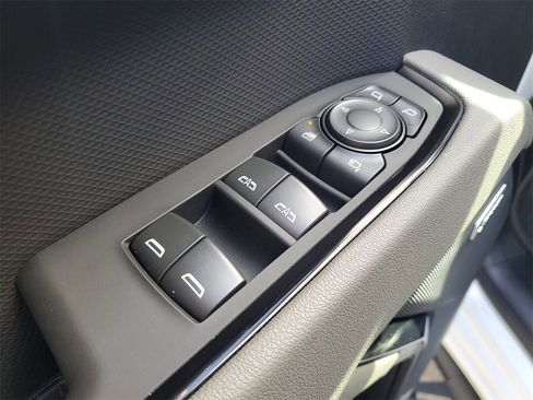 Used 2025 Chevrolet Silverado 1500 ZR2 image 14