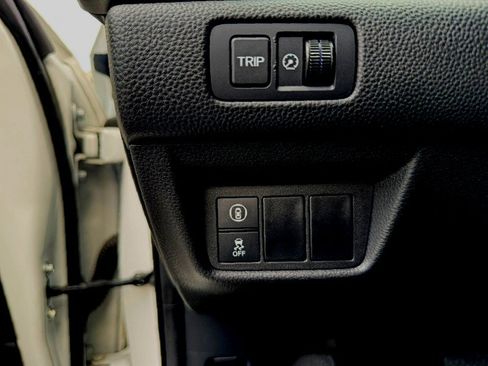 Used 2018 Honda Accord EX-L image 18