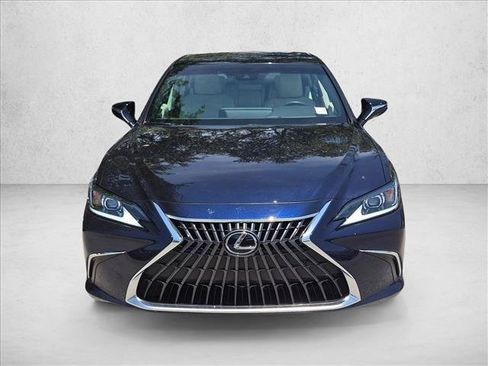 Used 2025 Lexus ES 350 w/ Premium Package FWD image 2