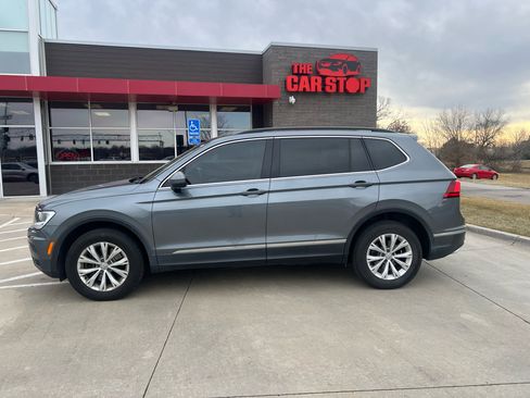 Used 2018 Volkswagen Tiguan SEL image 1