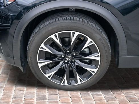 New 2024 MAZDA CX-90 Plug-In Hybrid w/ Premium Plus AWD/4WD image 38