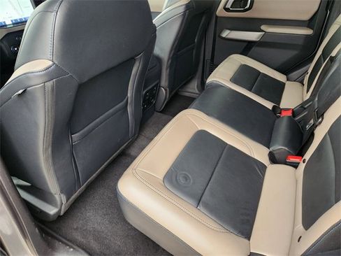 Used 2023 Ford Bronco Wildtrak image 12