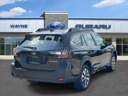 Certified 2025 Subaru Outback AWD/4WD image 4