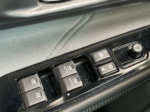 Used 2017 Subaru Legacy 2.5i Sport AWD/4WD image 12
