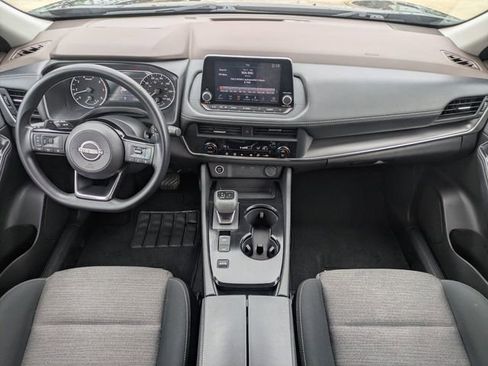 Used 2023 Nissan Rogue SV FWD image 16
