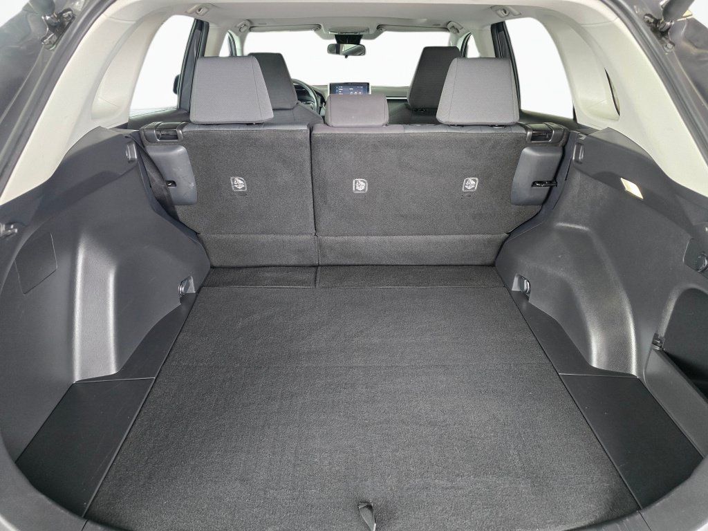 Used 2025 Toyota RAV4 XLE w/ Convenience Package AWD/4WD image 15