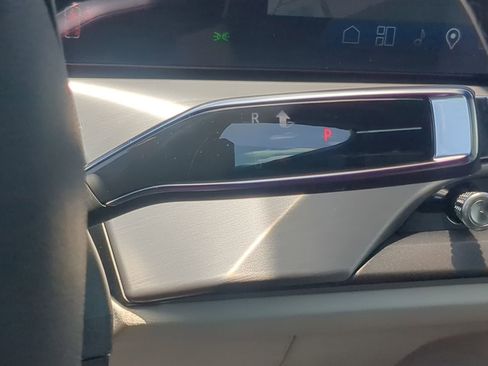 New 2026 Cadillac Vistiq Sport image 29