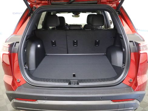 New 2026 Chevrolet Equinox ACTIV w/ Convenience Package III AWD/4WD image 9