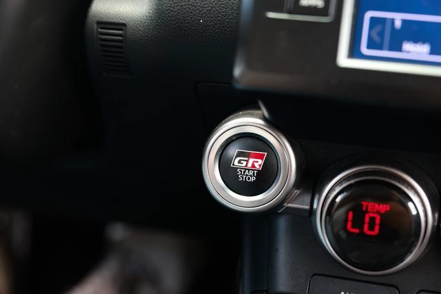 Used 2022 Toyota GR86 Premium RWD image 33