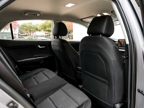 Used 2023 Kia Rio S image 32