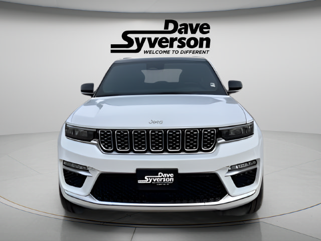 Used 2024 Jeep Grand Cherokee Summit AWD/4WD image 2