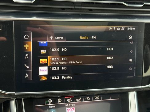 Used 2019 Audi Q8 Premium Plus w/ Premium Plus image 23