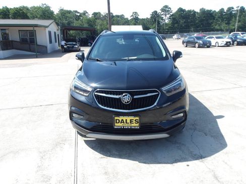 Used 2019 Buick Encore Essence FWD image 3