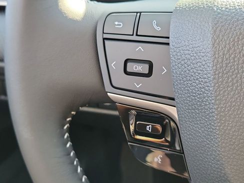 New 2026 Toyota Camry SE w/ Convenience Package image 9