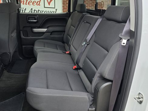 Used 2016 Chevrolet Silverado 1500 LT w/ LT Convenience Package image 9