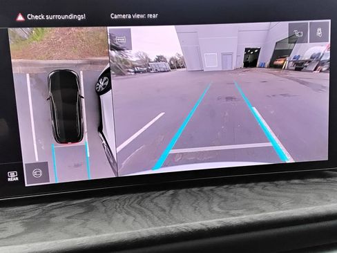 Certified 2025 Audi Q5 Premium w/ Convenience Package image 25