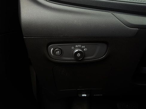 Used 2025 Buick Encore GX Preferred FWD image 20