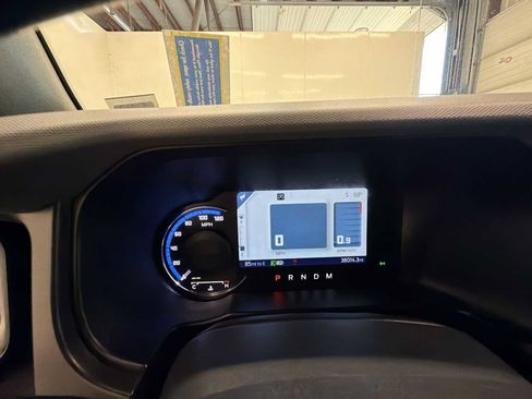 Used 2023 Ford Bronco Black Diamond AWD/4WD image 10