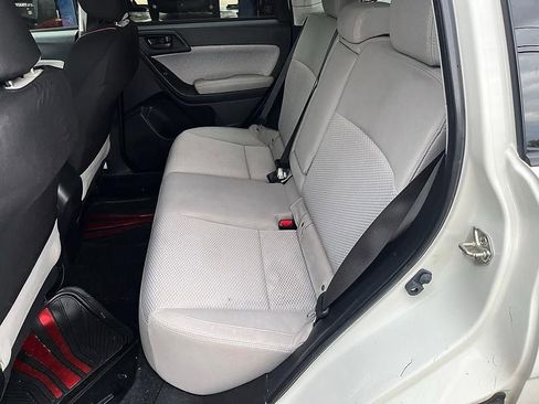 Used 2017 Subaru Forester 2.5i Premium AWD/4WD image 9
