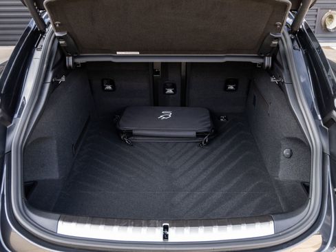 New 2026 Porsche Taycan 4S AWD/4WD image 38