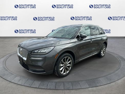 Used 2020 Lincoln Corsair FWD w/ Premium Package image 2