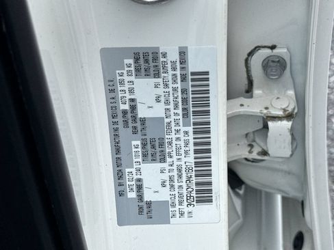 Used 2024 MAZDA MAZDA3 s FWD image 27