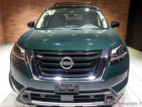Used 2023 Nissan Pathfinder SL image 7