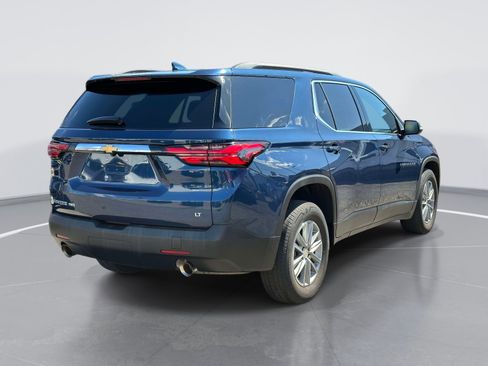 Used 2023 Chevrolet Traverse LT image 5