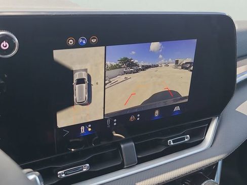 New 2026 Chevrolet Equinox LT w/ Safety and Technology Package image 26