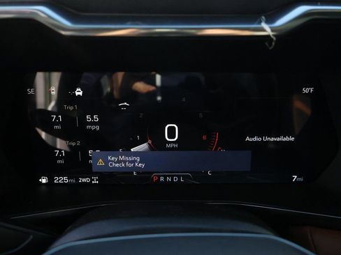 New 2026 GMC Canyon AT4 w/ Technology Plus Package AWD/4WD image 39
