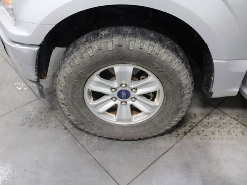 Used 2019 Ford F150 XLT w/ Trailer Tow Package image 36