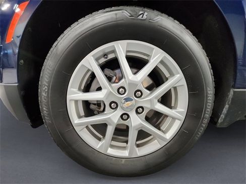 Used 2023 Chevrolet Equinox LT image 14