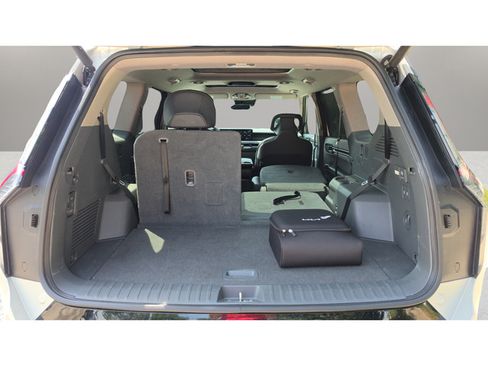 Used 2024 Kia EV9 Land AWD/4WD image 50