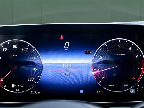 Used 2024 Mercedes-Benz GLC 300 4MATIC w/ AMG Line image 46