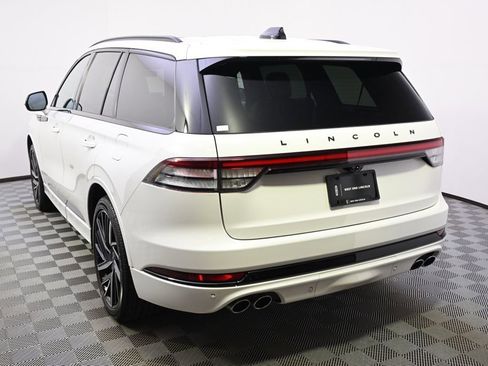 New 2026 Lincoln Aviator Black Label w/ Jet Appearance Package AWD/4WD image 4