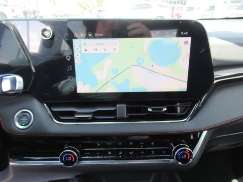 Certified 2025 Chevrolet Equinox RS FWD image 24