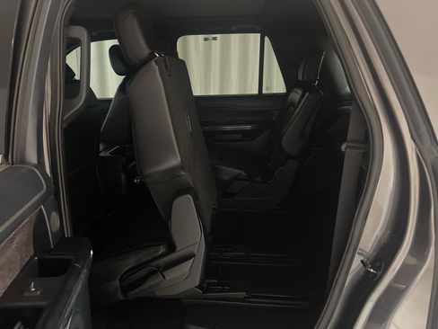 Used 2021 Ford Expedition Max Limited image 31