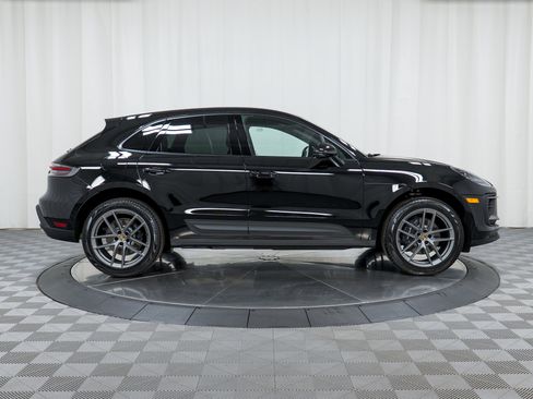 New 2026 Porsche Macan image 8