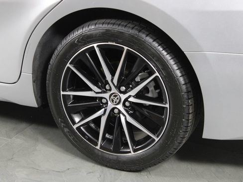 Used 2023 Toyota Camry SE FWD image 14