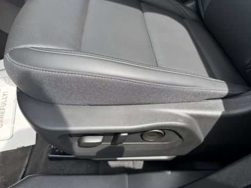 Used 2025 Buick Envision Preferred AWD/4WD image 14