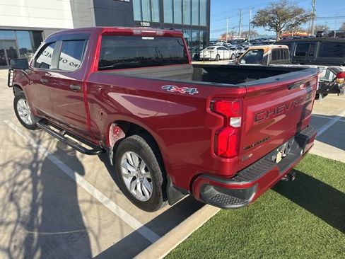 Used 2020 Chevrolet Silverado 1500 Custom w/ Custom Value Package image 3