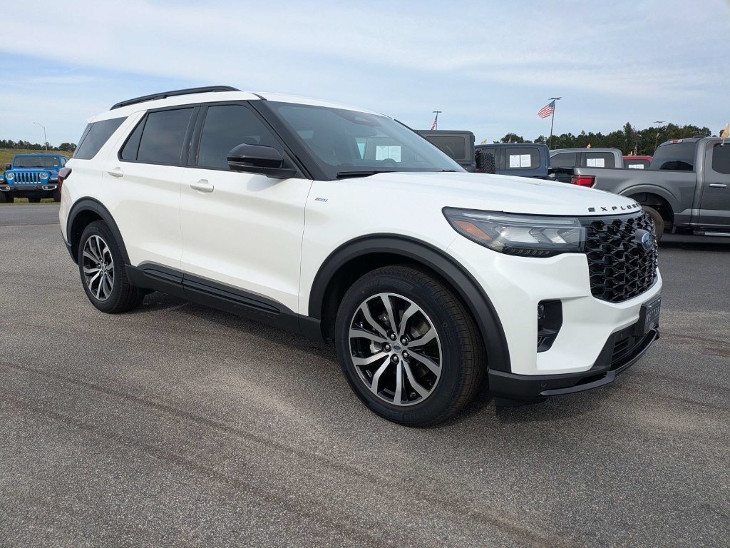 New 2026 Ford Explorer ST-Line w/ Premium Package RWD image 33