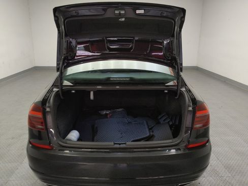 Used 2018 Volkswagen Passat 3.6 FWD image 29